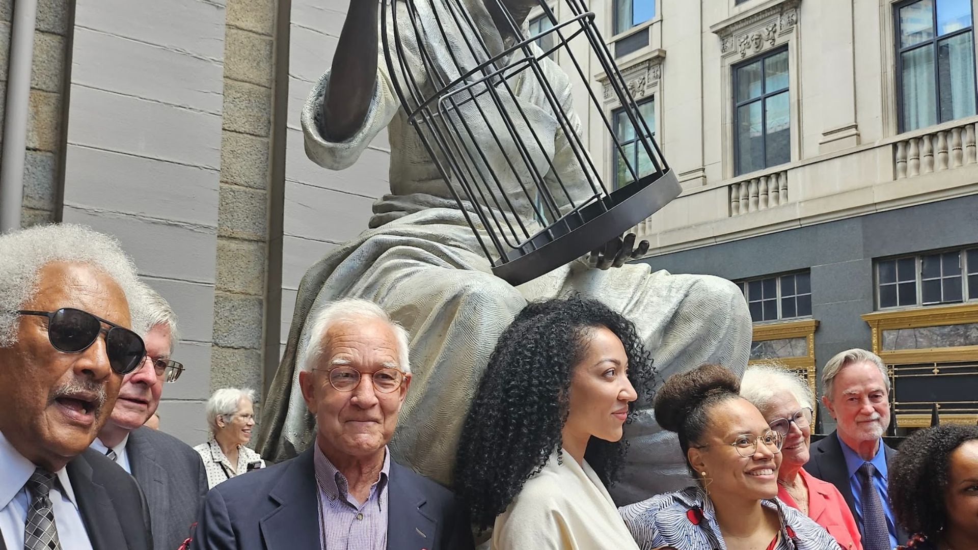 Harmonia Rosales Unveils Monument to Freedom